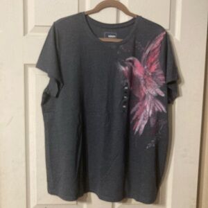 Sonoma Black Tee with Bird Displayed